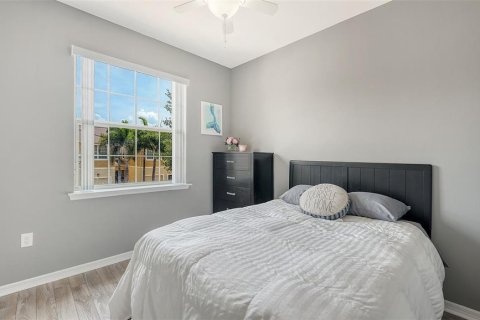 Condominio en alquiler en Sarasota, Florida, 2 dormitorios, 96.25 m2 № 2103932 - foto 23