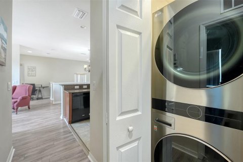 Condominio en alquiler en Sarasota, Florida, 2 dormitorios, 96.25 m2 № 2103932 - foto 26