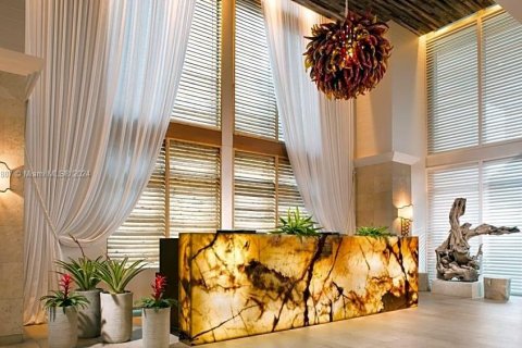 Купить кондоминиум в Санни-Айлс-Бич, Флорида 2 спальни, 84.36м2, № 2053655 - фото 13