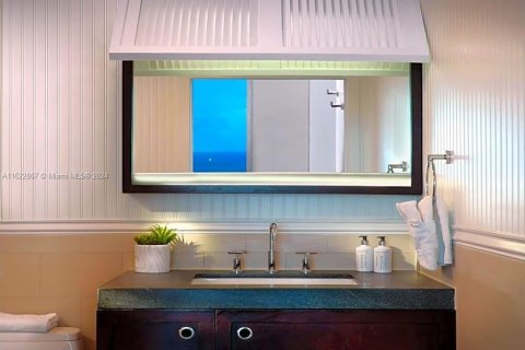 Купить кондоминиум в Санни-Айлс-Бич, Флорида 2 спальни, 84.36м2, № 2053655 - фото 12