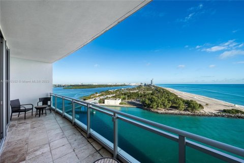 Condominio en alquiler en Bal Harbour, Florida, 2 dormitorios, 153.94 m2 № 2076833 - foto 13