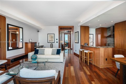 Condominio en alquiler en Bal Harbour, Florida, 2 dormitorios, 153.94 m2 № 2076833 - foto 9