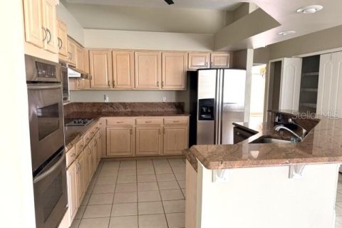 House in Clermont, Florida 4 bedrooms, 245.26 sq.m. № 2196785 - photo 6