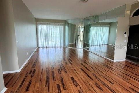 House in Clermont, Florida 4 bedrooms, 245.26 sq.m. № 2196785 - photo 2
