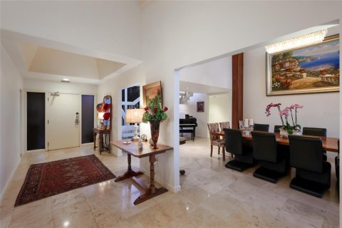 House in Bradenton, Florida 5 bedrooms, 450.95 sq.m. № 2166375 - photo 12