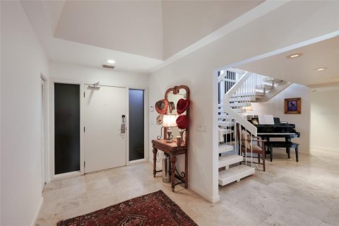 House in Bradenton, Florida 5 bedrooms, 450.95 sq.m. № 2166375 - photo 11