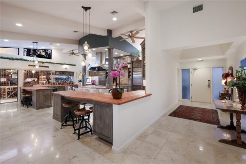 House in Bradenton, Florida 5 bedrooms, 450.95 sq.m. № 2166375 - photo 22
