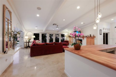 House in Bradenton, Florida 5 bedrooms, 450.95 sq.m. № 2166375 - photo 21