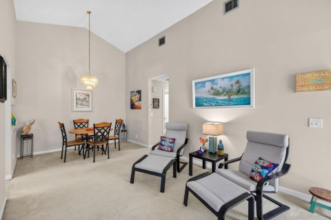 Condo in Lauderdale-by-the-Sea, Florida, 2 bedrooms  № 2085315 - photo 13