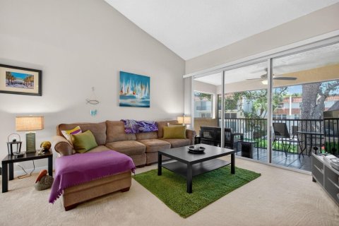 Condo in Lauderdale-by-the-Sea, Florida, 2 bedrooms  № 2085315 - photo 11