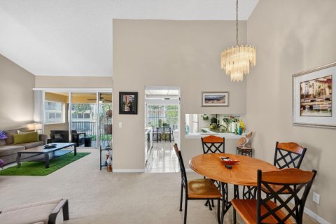 Condo in Lauderdale-by-the-Sea, Florida, 2 bedrooms  № 2085315 - photo 15