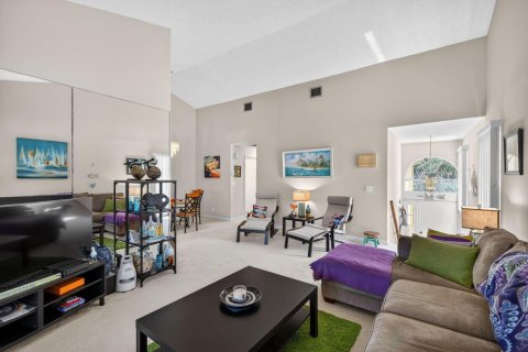 Condo in Lauderdale-by-the-Sea, Florida, 2 bedrooms  № 2085315 - photo 12