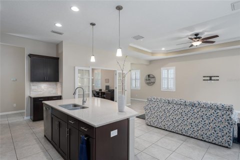 House in Bradenton, Florida 3 bedrooms, 209.87 sq.m. № 1839950 - photo 6