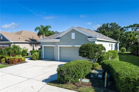 House in Bradenton, Florida 3 bedrooms, 209.87 sq.m. № 1839950 - photo 2