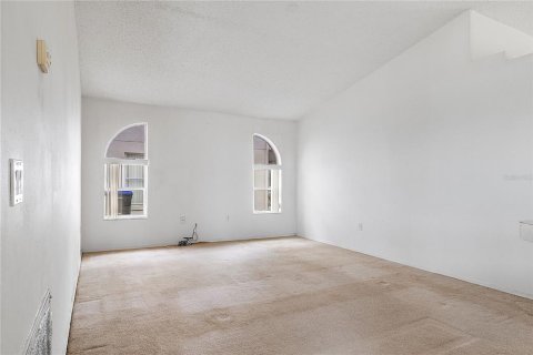 Villa ou maison à vendre à Orlando, Floride: 3 chambres, 159.7 m2 № 2408209 - photo 2