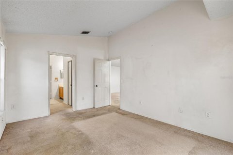 Villa ou maison à vendre à Orlando, Floride: 3 chambres, 159.7 m2 № 2408209 - photo 12