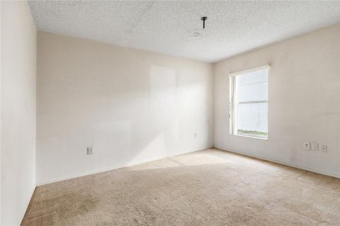 Villa ou maison à vendre à Orlando, Floride: 3 chambres, 159.7 m2 № 2408209 - photo 16