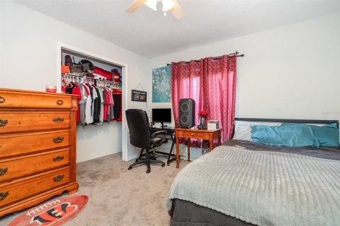 House in Wimauma, Florida 4 bedrooms, 170.75 sq.m. № 1844859 - photo 24