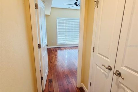 Condo in Orlando, Florida, 2 bedrooms № 2104561 - photo 18