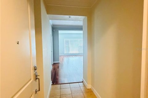 Condo in Orlando, Florida, 2 bedrooms № 2104561 - photo 4