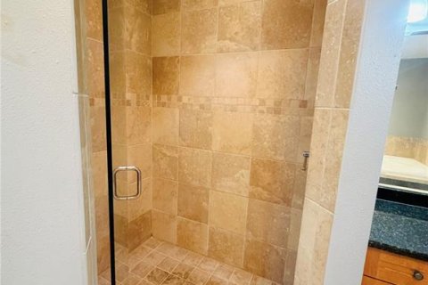 Condo in Orlando, Florida, 2 bedrooms № 2104561 - photo 13