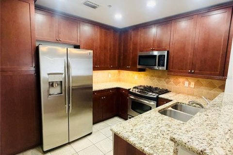 Condo in Orlando, Florida, 2 bedrooms № 2104561 - photo 5