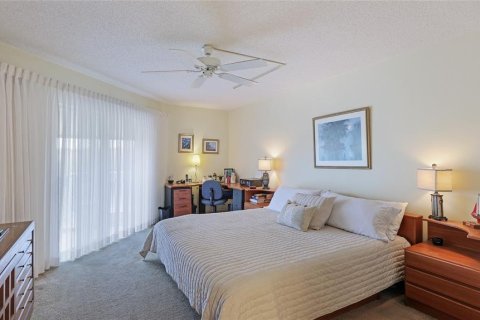 Condo in Bradenton, Florida, 2 bedrooms  № 1535517 - photo 16