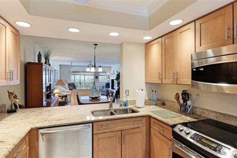 Condo in Bradenton, Florida, 2 bedrooms  № 1535517 - photo 7