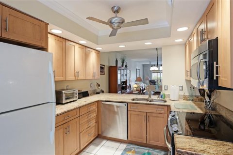 Condo in Bradenton, Florida, 2 bedrooms  № 1535517 - photo 6