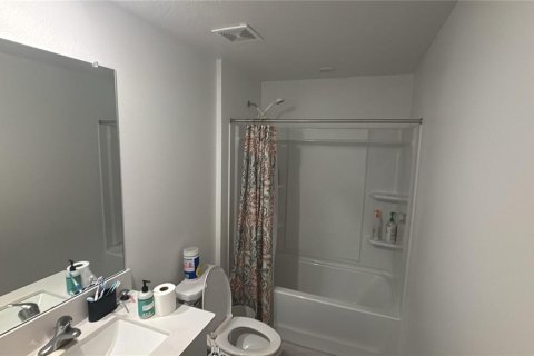 Townhouse in ANGELINE in Land O' Lakes, Florida 4 bedrooms, 229.1 sq.m. № 2201984 - photo 14