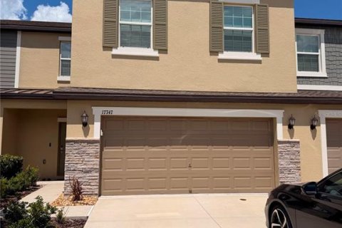 Townhouse in ANGELINE in Land O' Lakes, Florida 4 bedrooms, 229.1 sq.m. № 2201984