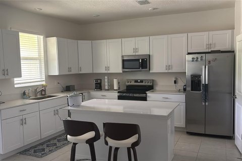 Townhouse in ANGELINE in Land O' Lakes, Florida 4 bedrooms, 229.1 sq.m. № 2201984 - photo 5