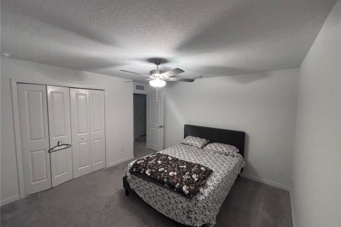 Townhouse in ANGELINE in Land O' Lakes, Florida 4 bedrooms, 229.1 sq.m. № 2201984 - photo 9