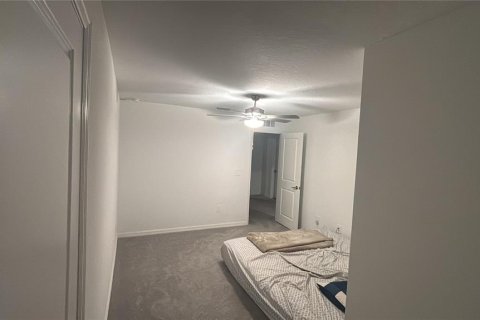 Townhouse in ANGELINE in Land O' Lakes, Florida 4 bedrooms, 229.1 sq.m. № 2201984 - photo 13