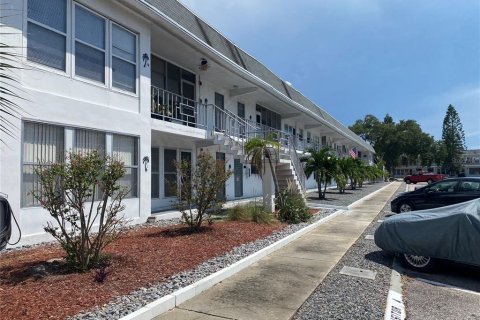 Condo à Clearwater, Floride, 1 chambre  № 2294772