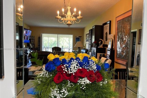 Снять в аренду кондоминиум в Пемброк-Пайнс, Флорида 2 спальни, 108.7м2, № 2025489 - фото 5