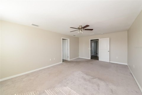House in Bradenton, Florida 5 bedrooms, 240.99 sq.m. № 1680805 - photo 9