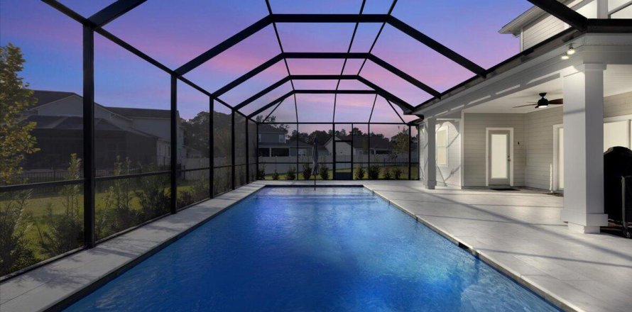 House in Bartram Ranch  4 bedrooms, 268.77 sq.m. № 829560