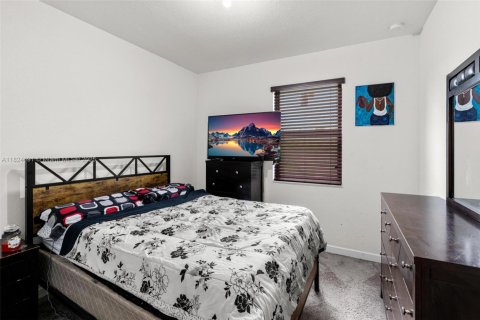 House in Homestead, Florida 3 bedrooms, 217.58 sq.m. № 1790519 - photo 25