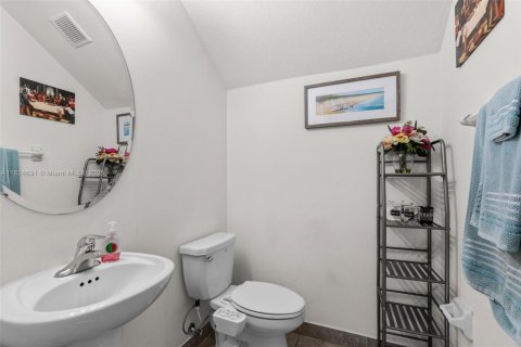 House in Homestead, Florida 3 bedrooms, 217.58 sq.m. № 1790519 - photo 18