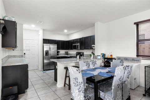 House in Homestead, Florida 3 bedrooms, 217.58 sq.m. № 1790519 - photo 14