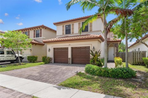 House in Homestead, Florida 3 bedrooms, 217.58 sq.m. № 1790519 - photo 6