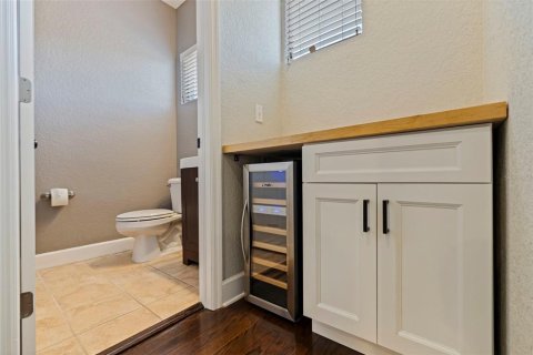 Townhouse in Saint Petersburg, Florida 3 bedrooms, 156.08 sq.m. № 2156101 - photo 16