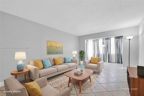 Copropriété à louer à Plantation, Floride: 2 chambres, 97.92 m2 № 1839617 - photo 13