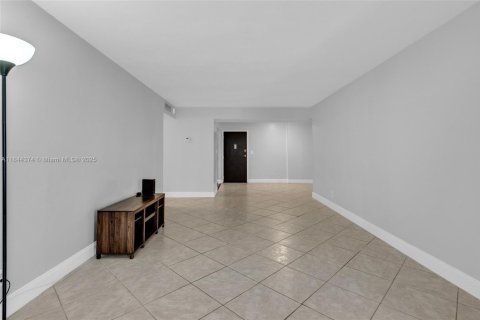 Copropriété à louer à Plantation, Floride: 2 chambres, 97.92 m2 № 1839617 - photo 10