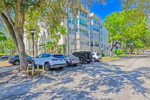 Copropriété à louer à Plantation, Floride: 2 chambres, 97.92 m2 № 1839617 - photo 4
