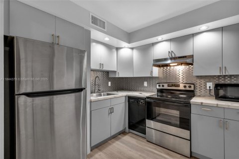 Copropriété à louer à Plantation, Floride: 2 chambres, 97.92 m2 № 1839617 - photo 18