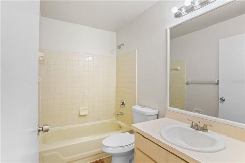 House in Davenport, Florida 3 bedrooms, 125.23 sq.m. № 2358427 - photo 21