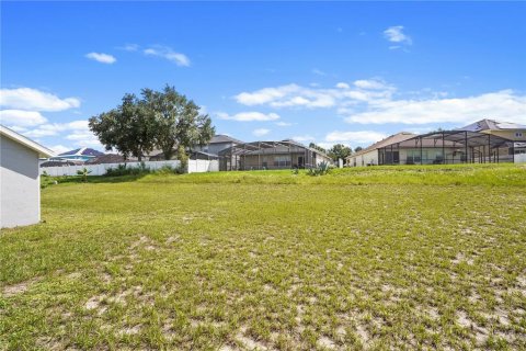 House in Davenport, Florida 3 bedrooms, 125.23 sq.m. № 2358427 - photo 28