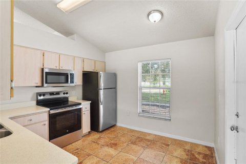 House in Davenport, Florida 3 bedrooms, 125.23 sq.m. № 2358427 - photo 12